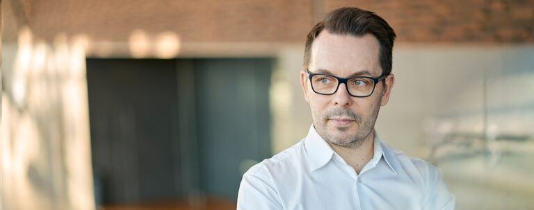 Jukka Saksi - Johtaja on media -podcast